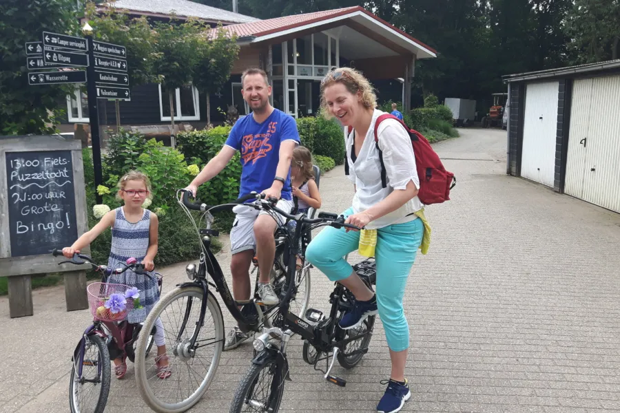 Familie fietspuzzeltocht 8 aug 2017 4mb