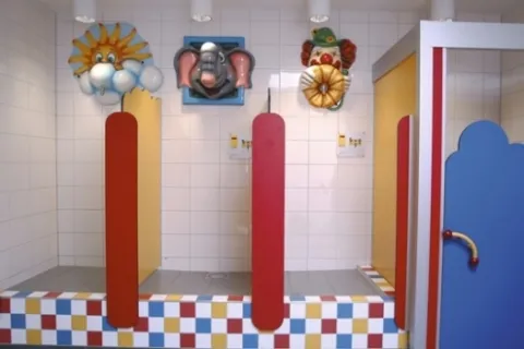 Kinder sanitair douches